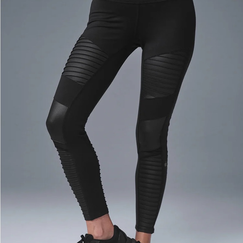 Alo Yoga 3 Pairs Of Black High Waist Moto Leggings Size S